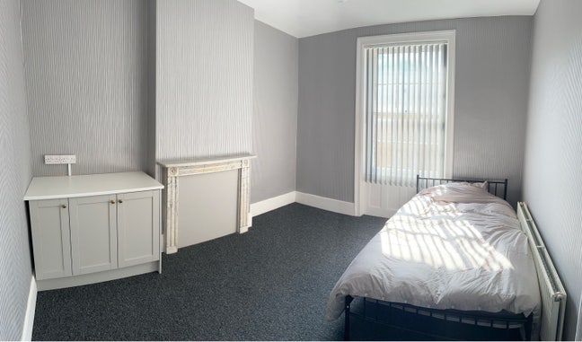 Largest double room in Dover, in great location  Main Photo