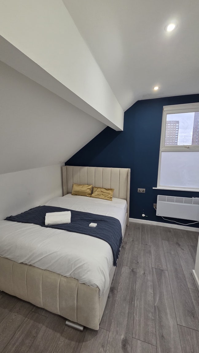 Fully Furnished Modern 2-Bed Loft Flat – Leeds Main Photo