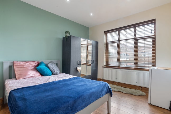 🌺 £150 OFF First Month Ensuite + All Bills Incl! Main Photo