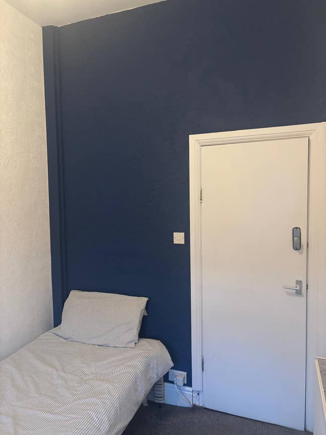 A lovely room available in shared house Main Photo