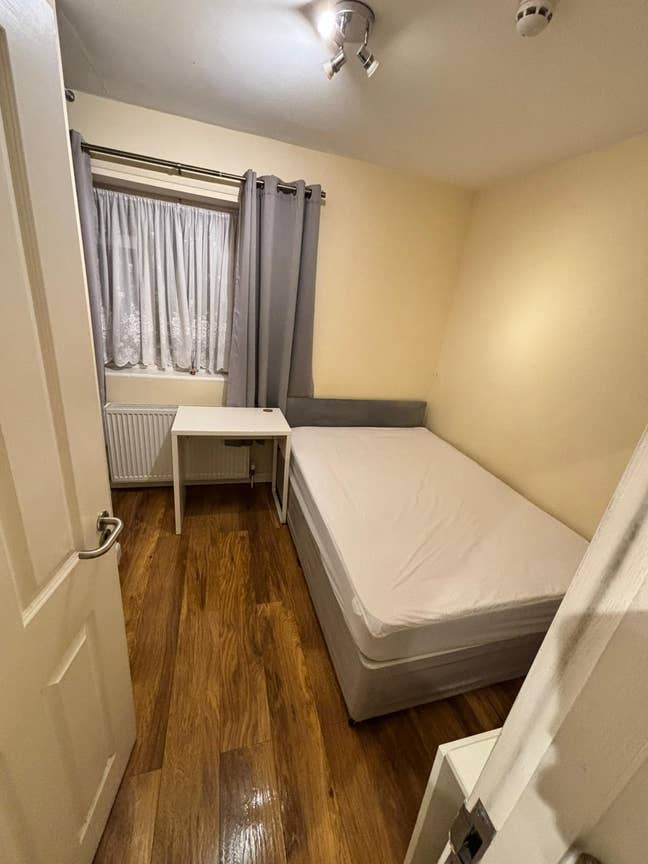 ✨ Denmark Hill — Bright & Cozy Home with Spacious  Main Photo