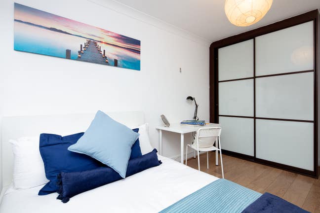HIGH-GRADE Double Room in a Refined Flat Main Photo
