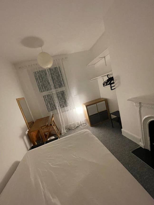  Double Room Available Now Main Photo