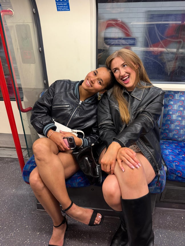 Looking for a third roomie <3 Main Photo