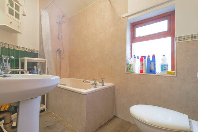 Spacios Double Room in Fellowes Road - PE2 Main Photo