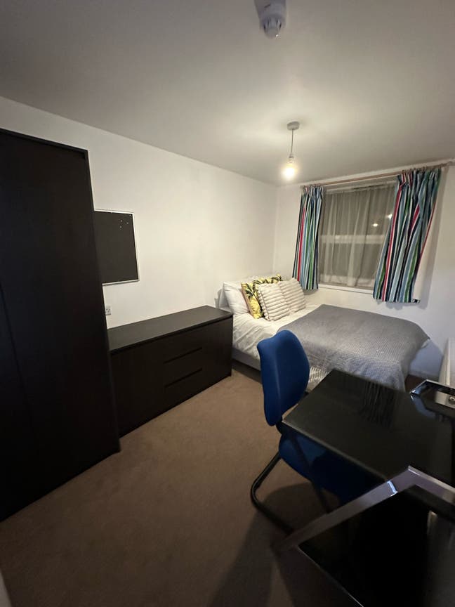 CV5🏡 No Dep ‼️ All Bills Inc ✔️ Main Photo