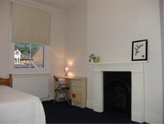 High-ceiling, bright double bedroom, Highbury, N5 Main Photo