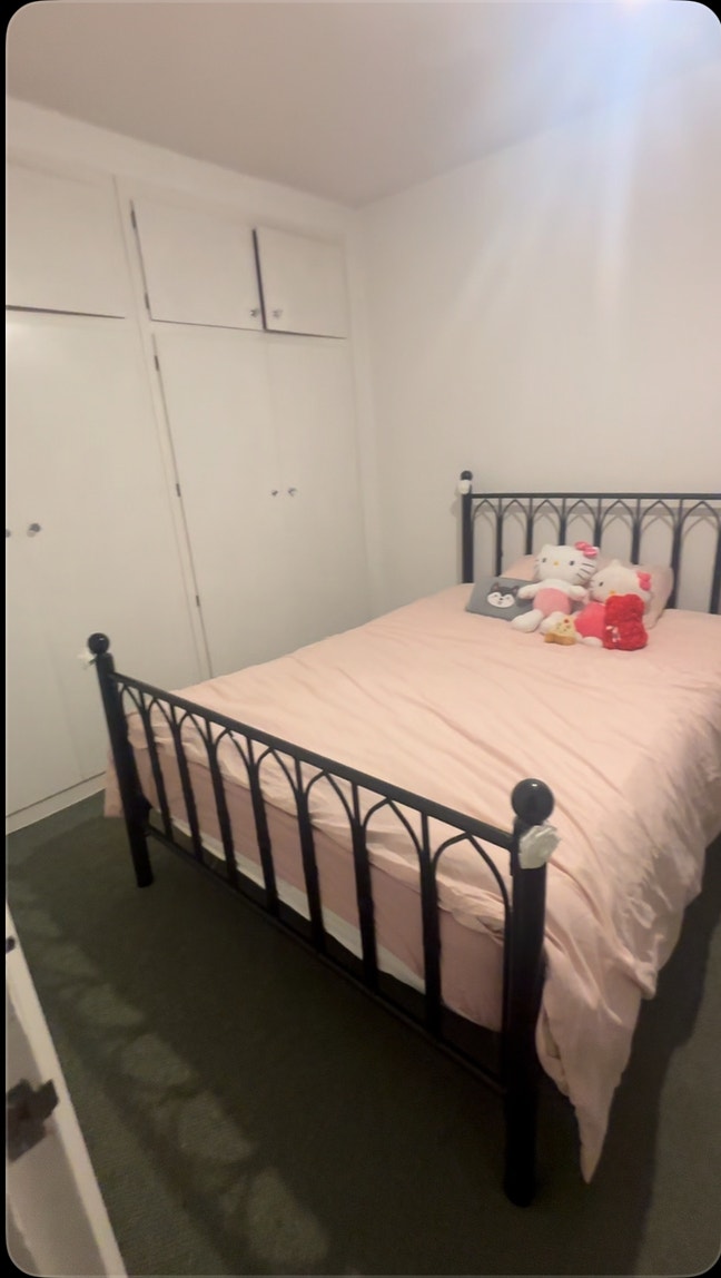 Double room near norbiton station  Main Photo