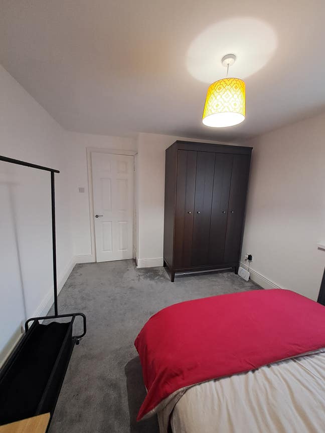 Bright and cozy double bedroom in Wallsend Main Photo