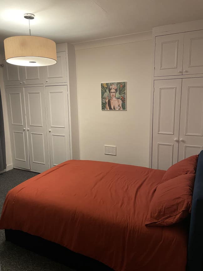 Large Double Room-North London Main Photo