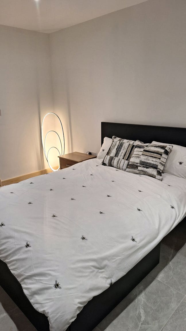 2 Large bedrooms near JPUH  Main Photo