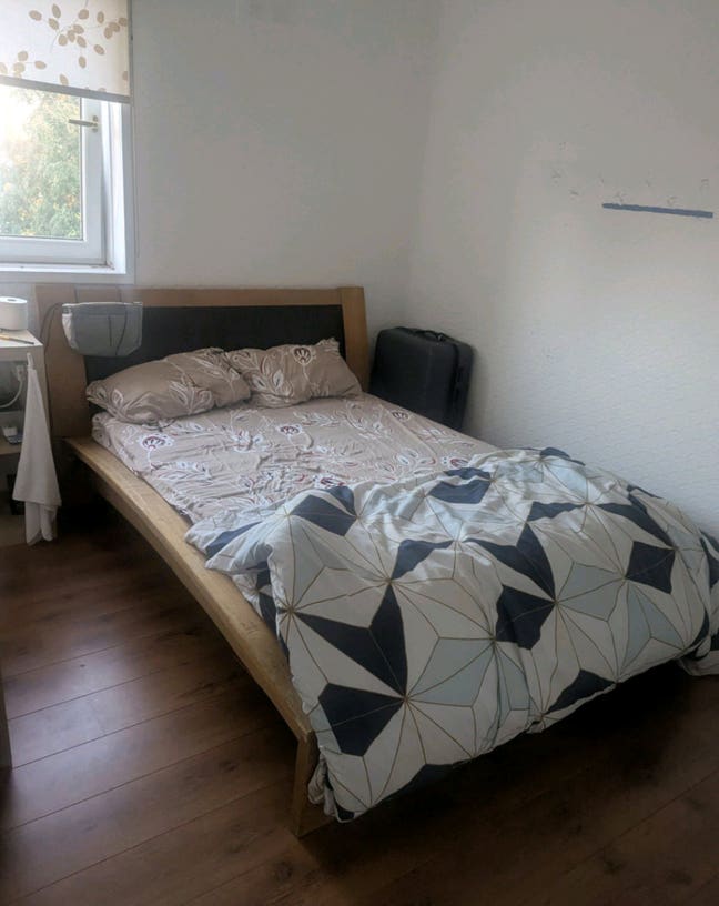 Furnished room with all amenities Main Photo