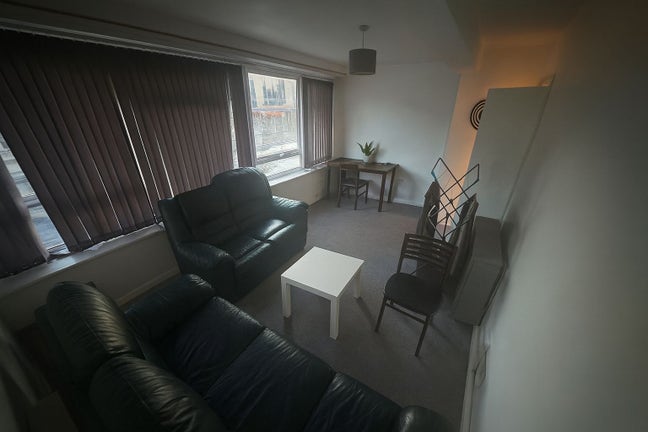Double bed property for rent Main Photo