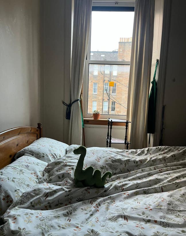 Bright & Spacious Double Room in Bruntsfield  Main Photo