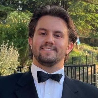 Seeking Professional Houseshare Main Photo