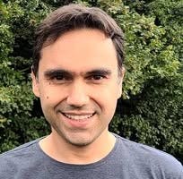 Looking for room for professional Main Photo