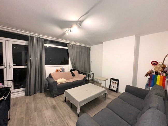 🌼Women Pref🌸 Double Room Near Battersea Bridge Main Photo