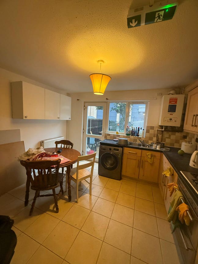 4Bed House- Garden@Aldgate/Towerbridge inc bills Main Photo