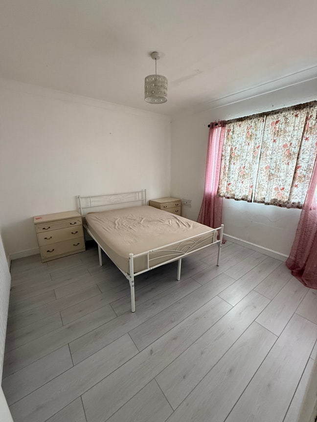 Double for for Female Only Main Photo