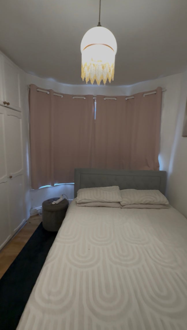 Short-Term Room to Rent – Seven Kings, London (£80 Main Photo