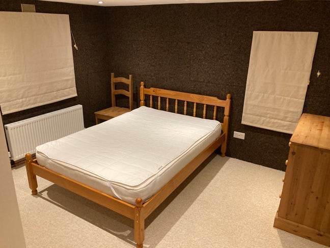 Cozy One Bedroom Caravan Home – Chew Magna Main Photo