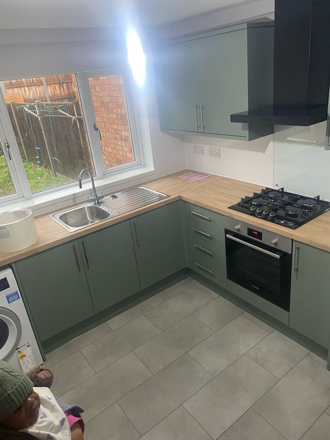 Double Rooms & Single Rooms  - Newly Refurbished  Main Photo