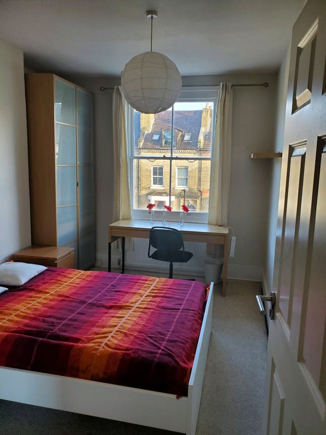 Beautiful Double in 2bed2bath Leafy Stroud Green Main Photo