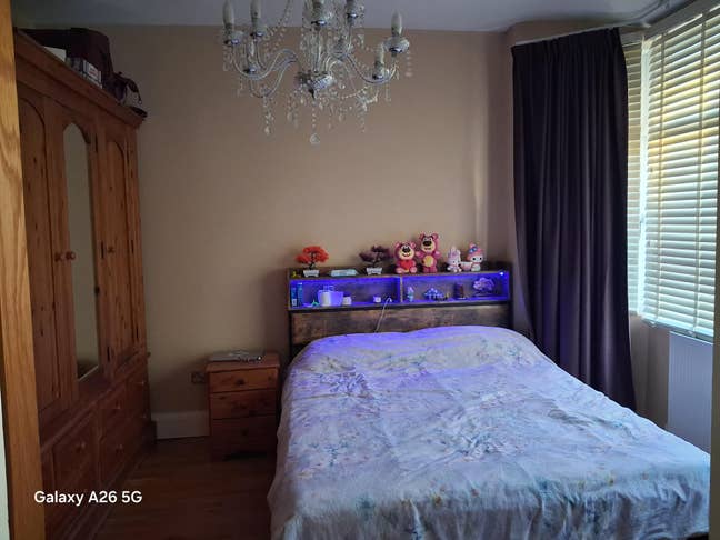 Double room with kingsize bed for rent  Main Photo