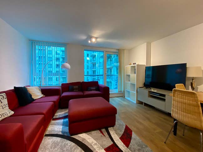 Stunning 2 Bedroom Flat In St. George Wharf–SW8 Main Photo