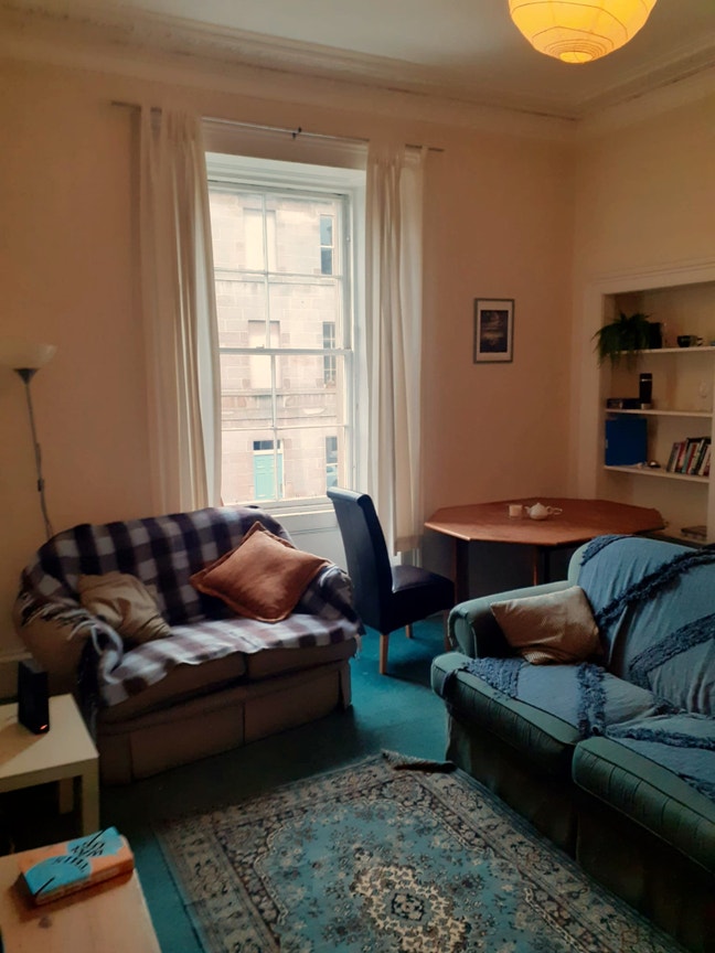 Large Double Room in 3 Bedroom/2 Bathroom flat Main Photo