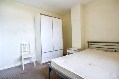 Fully Furnished Double Rooms available Main Photo