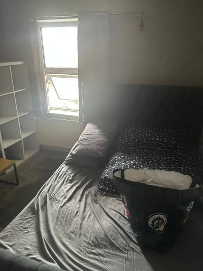 Single & double room - available now Main Photo
