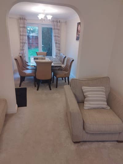 Beautiful 4 bedroom house Main Photo