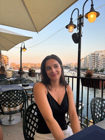 Looking for a room/buddy up Main Photo