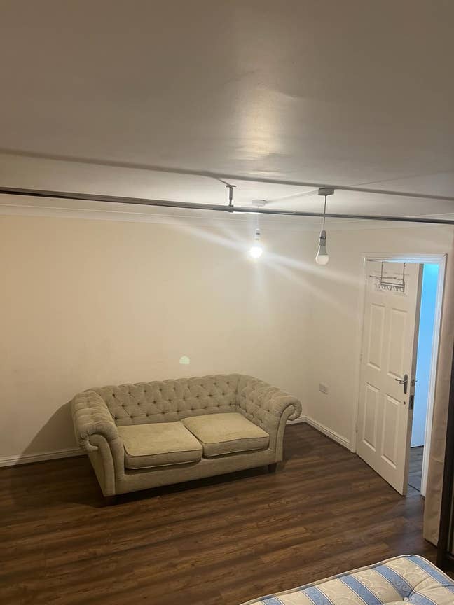 Extremely Large 1  Bed/Studio First Floor Flat  Main Photo