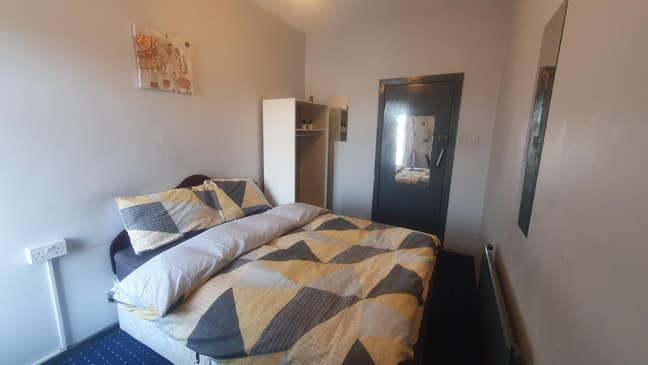 💎Fallowfield - Short Term 1 Month💥 Main Photo