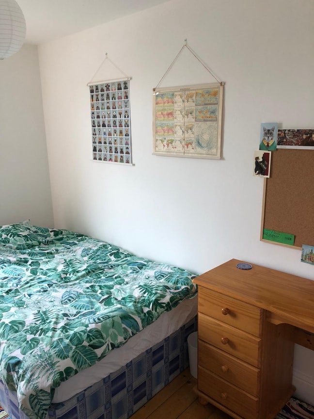 Welcoming house in fallowfield Main Photo