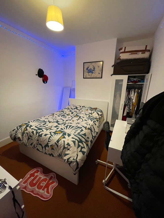 Looking for Replacement Main Photo