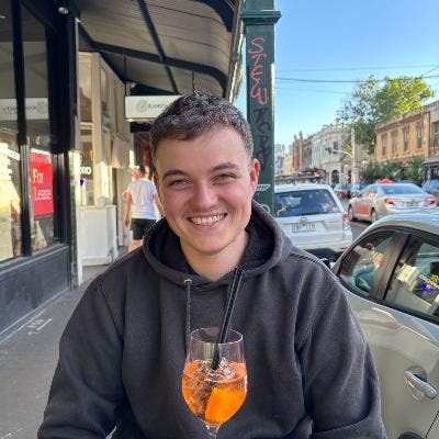 Looking for a sublet from 22nd December Main Photo