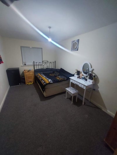 🔥 Spacious Double Room in Fully Equipped HouseM22 Main Photo