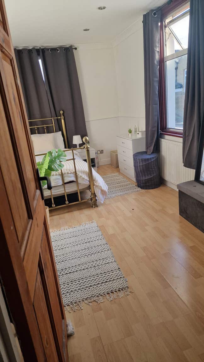 Large double room available  Main Photo