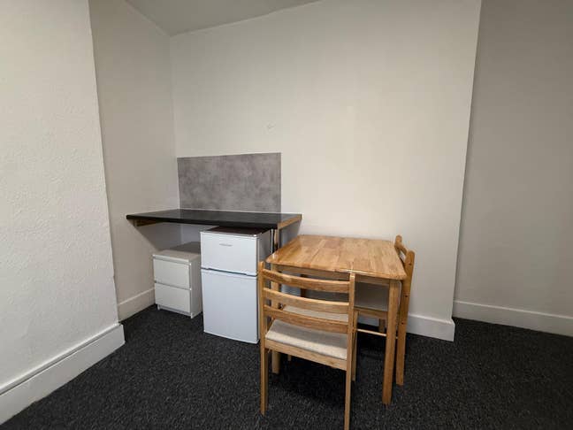 Kilburn High Rd/Bills Included/No Deposit Main Photo