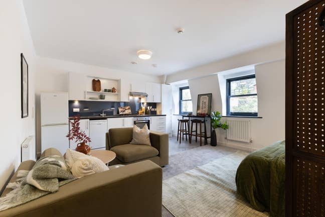 Modern Ensuite Studios at William Tarrant House Main Photo