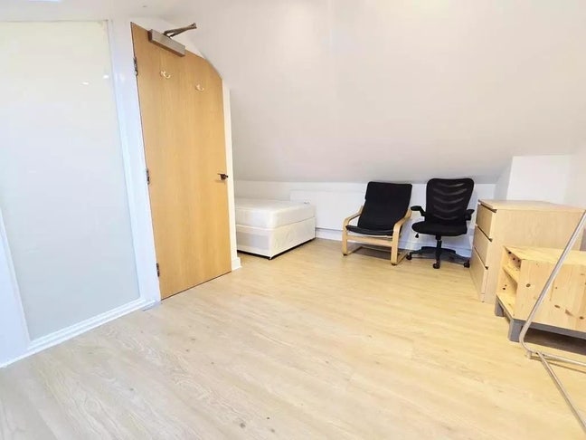 Big double room available  Main Photo