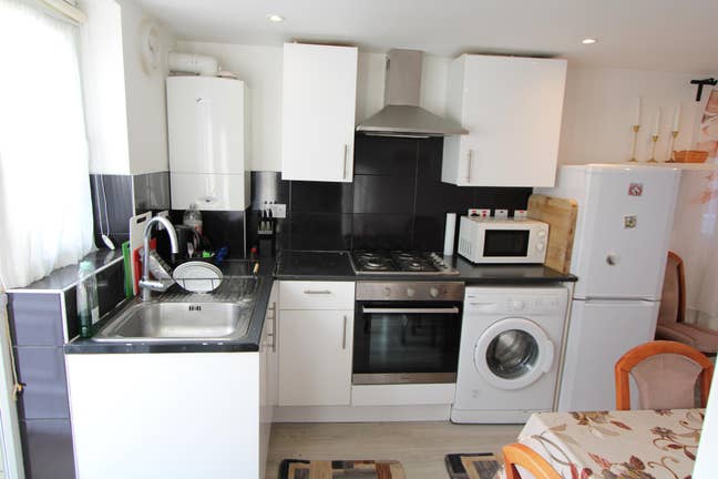 Lovely Ground Floor 1-Bed Flat with Shared Garden  Main Photo