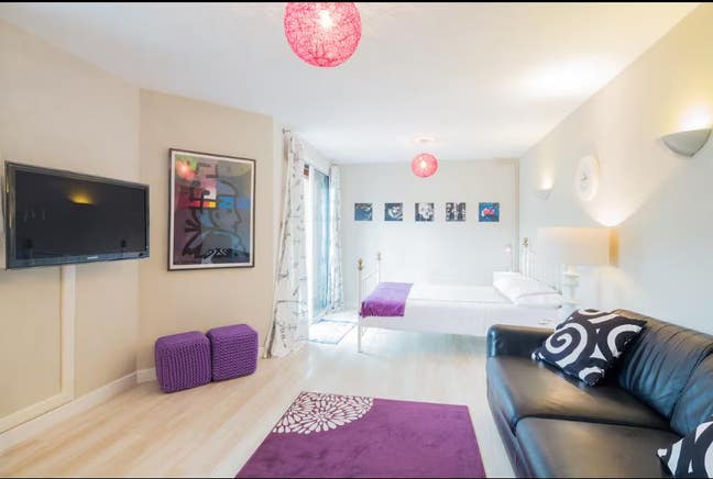 Spacious Room with Balcony & Separate Closet -City Main Photo