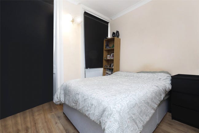 Stylish Second Floor One Bedroom in WC1 ! Main Photo