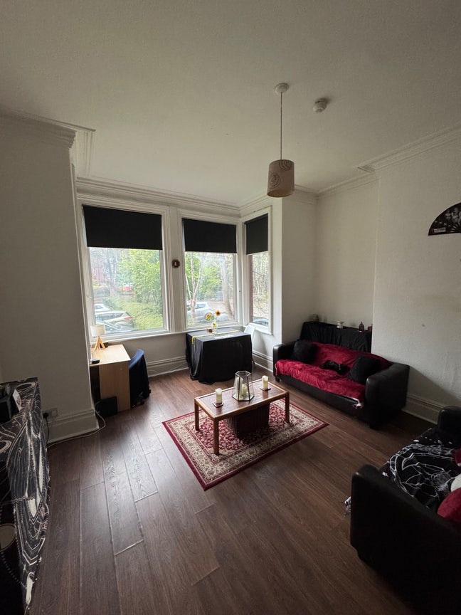 Double Bed available immediately  Main Photo