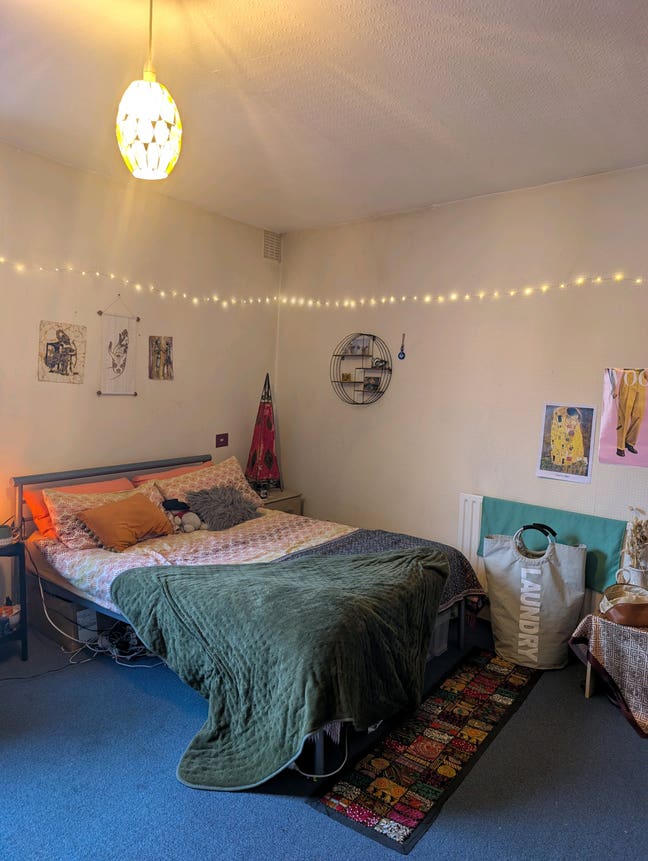 Master bedroom short term take over  Main Photo