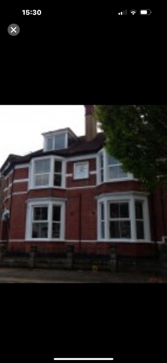 Central Watford Large Studio Style Room  Main Photo